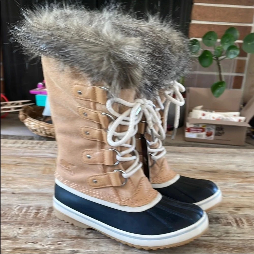 Sorel Joan of Arctic Waterproof Boots New